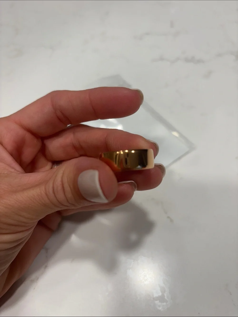 Rose Gold Women's Oura Ring 4